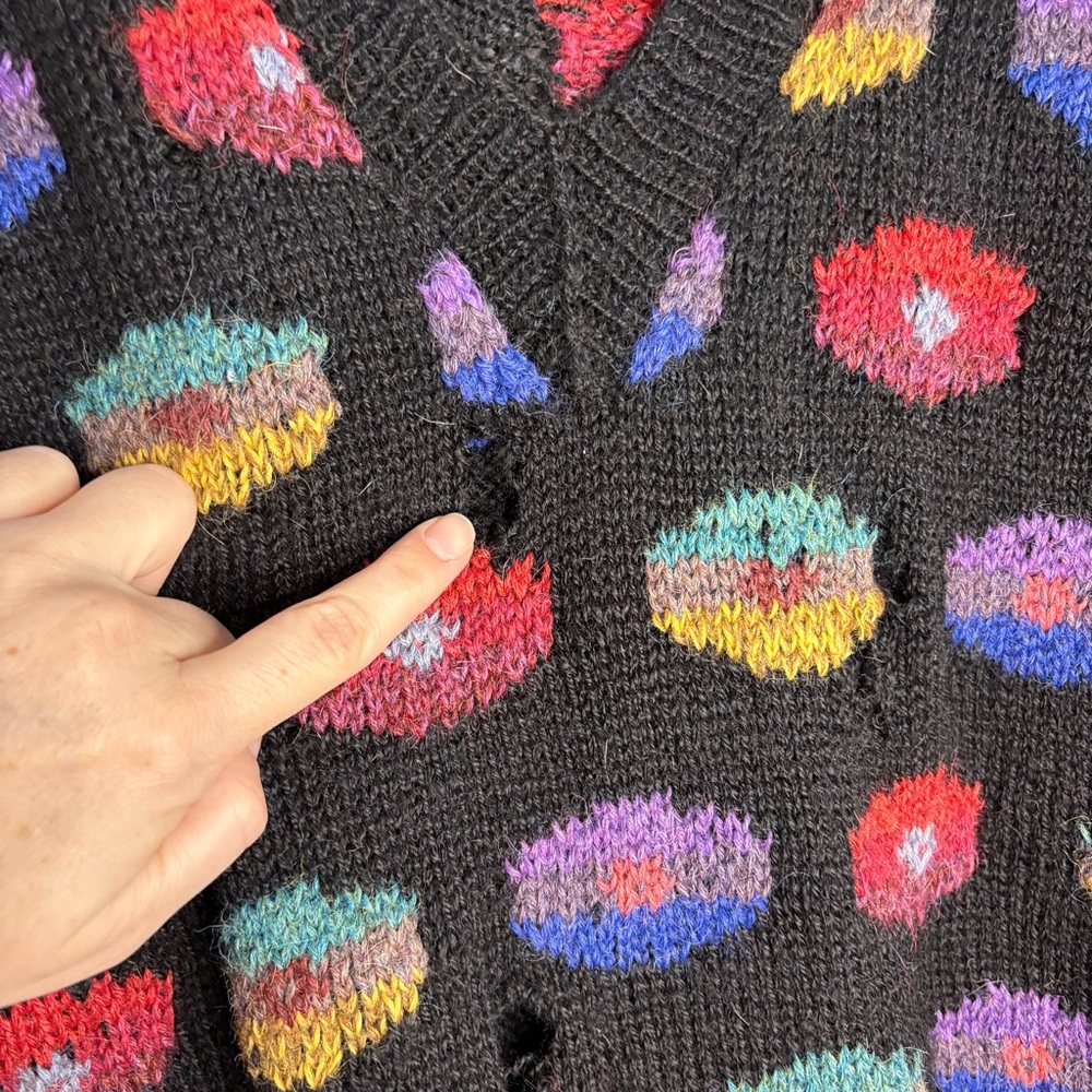 Vintage Peruvian Connection Sweater Womens Large Black Bright Floral *Flawed - Picture 6 of 15